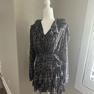 Olivacious Dress -Size Large —Black/Cream side zip—with tags—never worn